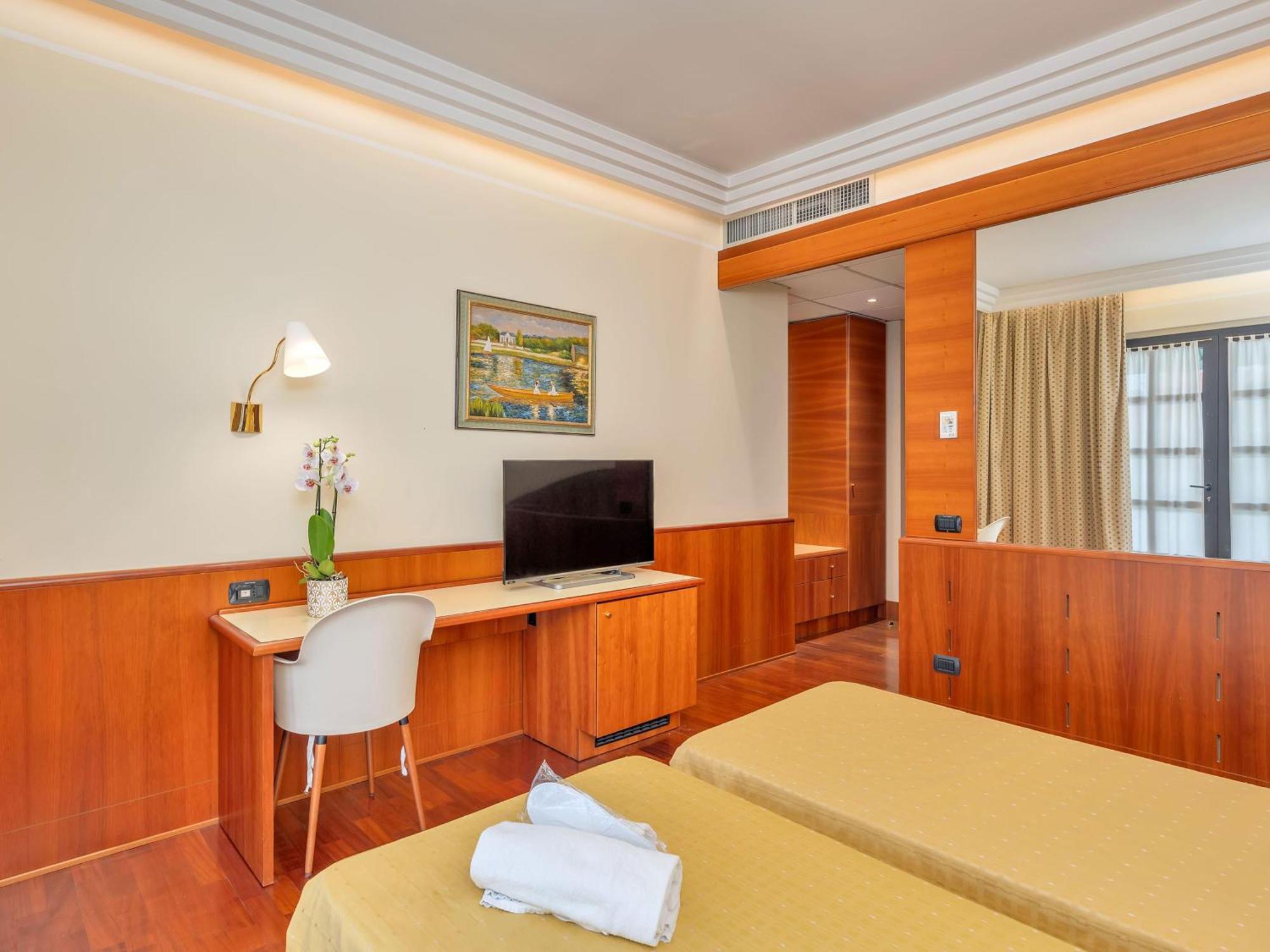 B&B Hotels Hotel Prestige Ornago Dış mekan fotoğraf