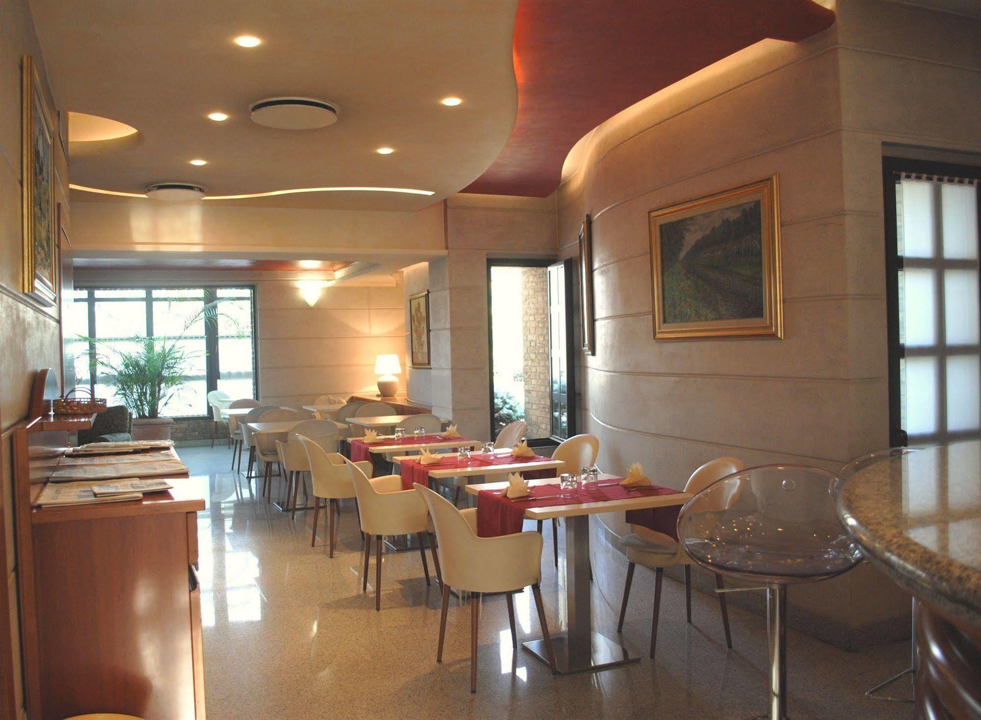 B&B Hotels Hotel Prestige Ornago Dış mekan fotoğraf